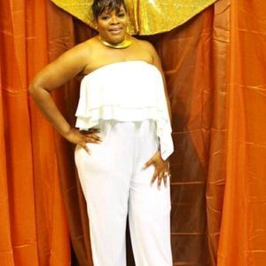 Meet your Posher, Mae